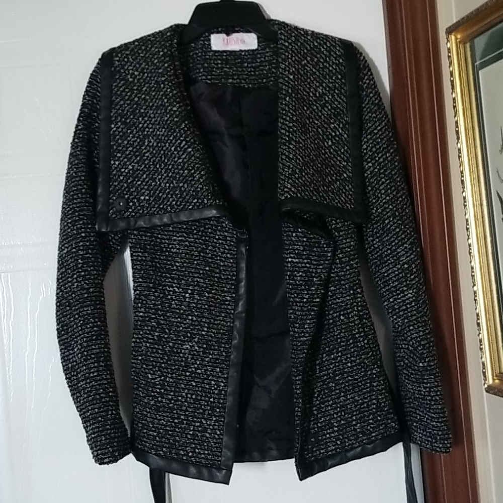 Jacket - Picture 2 of 3